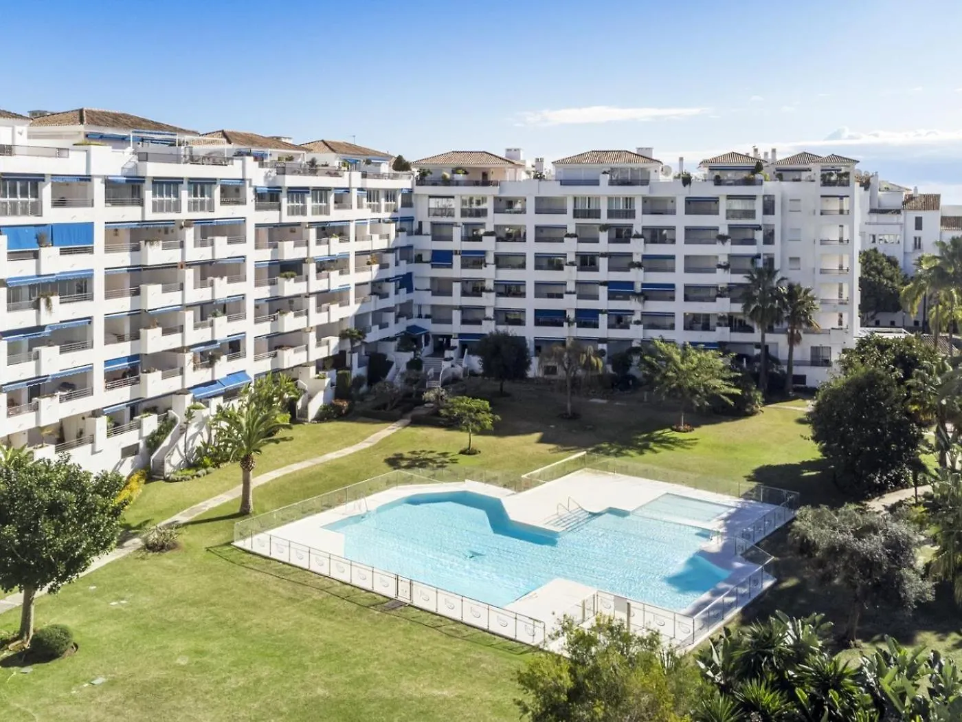 마르베야 Terrazas De Banus 4 12 아파트