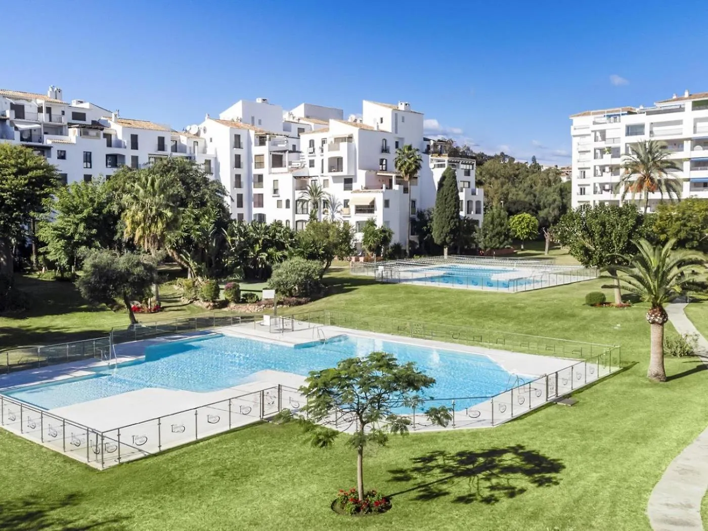 마르베야 Terrazas De Banus 4 12 아파트